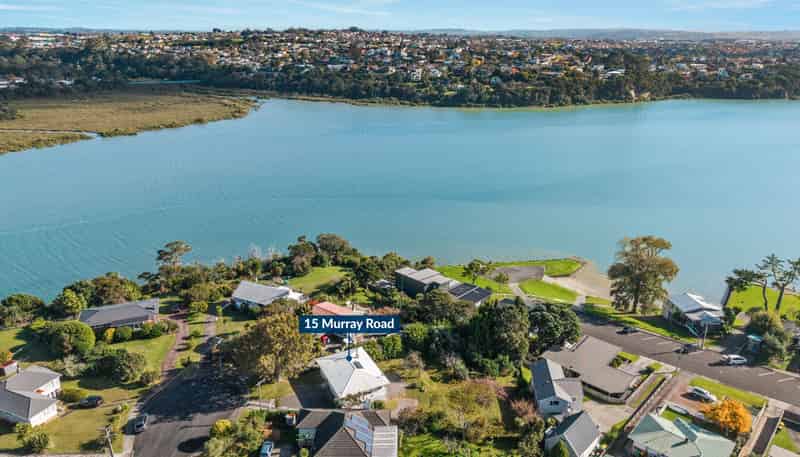 15 Murray Road, Te Atatu Peninsula