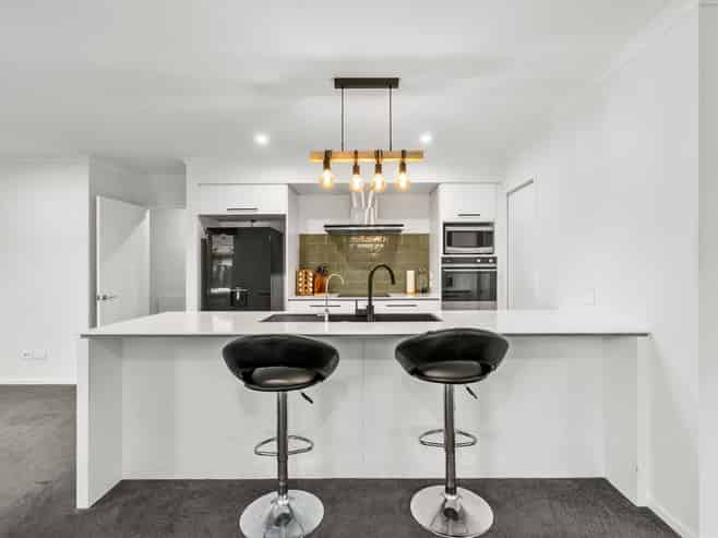 5 Chertsey Road, Richmond