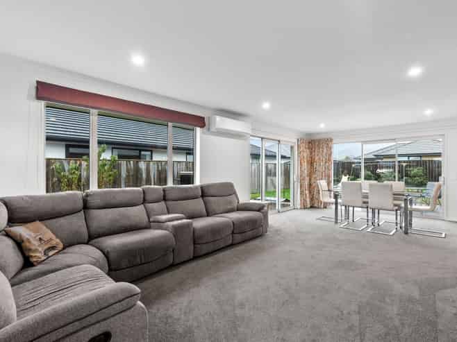 5 Chertsey Road, Richmond