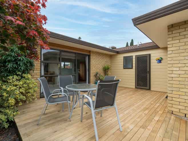 69A Ngamotu Road, Hilltop