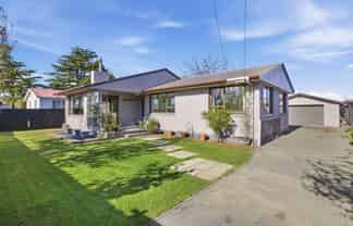 94 Prestons Road, Redwood