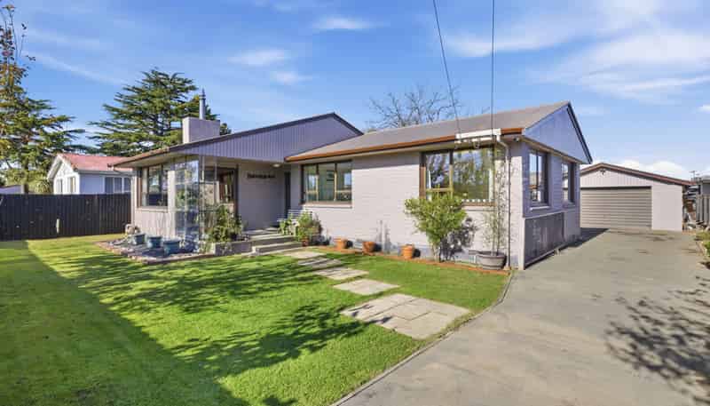 94 Prestons Road, Redwood