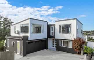25 Para Close, Albany