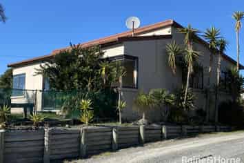 782A Papamoa Beach Road, Papamoa Beach