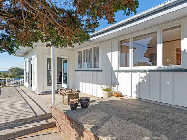 265D Tukapa Street, Westown