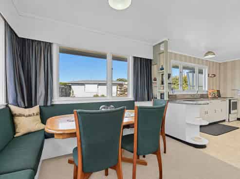 265D Tukapa Street, Westown