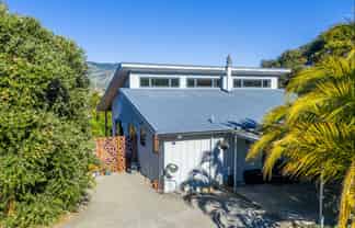 210A Bells Road, Takamatua
