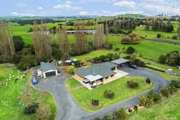 2083B  Miranda Road, Mangatangi