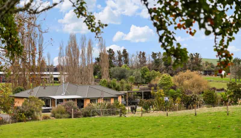 2083B  Miranda Road, Mangatangi