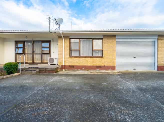 68B Kamo Road, Kensington