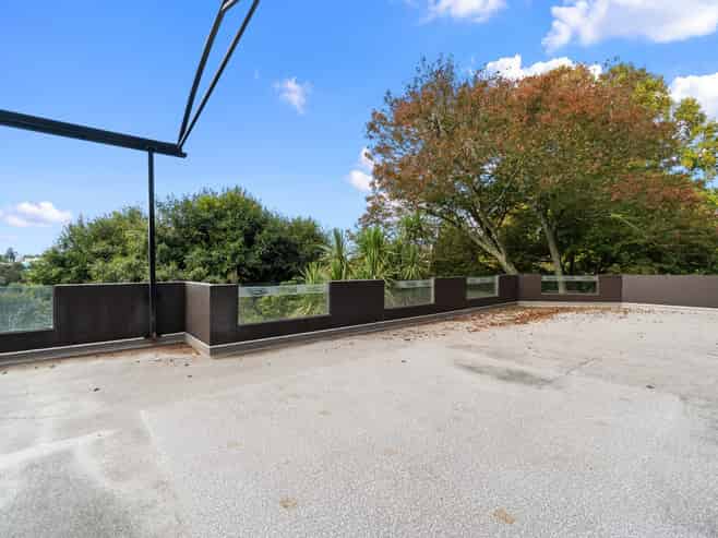 Prime Restaurant Opportunity with River Views