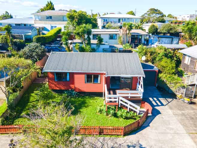 4/68 West Coast Road, Glen Eden