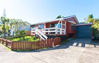 4/68 West Coast Road, Glen Eden
