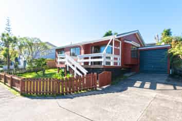 4/68 West Coast Road, Glen Eden