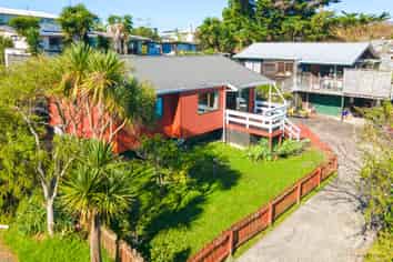 4/68 West Coast Road, Glen Eden