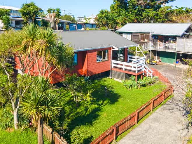4/68 West Coast Road, Glen Eden