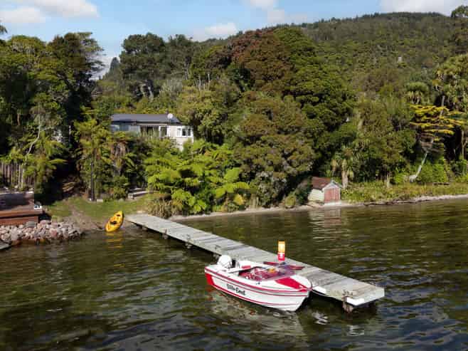 1569 State Highway 30, Lake Rotoiti