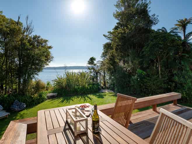 1569 State Highway 30, Lake Rotoiti