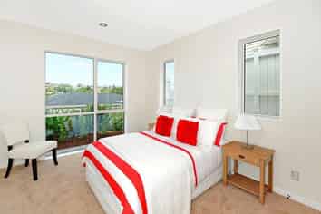20 Remuremu St, Long Bay