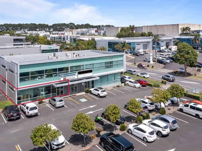 Ground Floor Office with Showroom and Storage