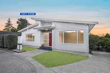 33 Bradnor Meadows Drive, Swanson