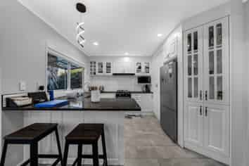 33 Bradnor Meadows Drive, Swanson