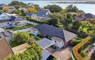 1/3A First Avenue, Devonport