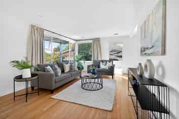 217 Dowse Drive, Maungaraki