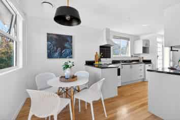 217 Dowse Drive, Maungaraki