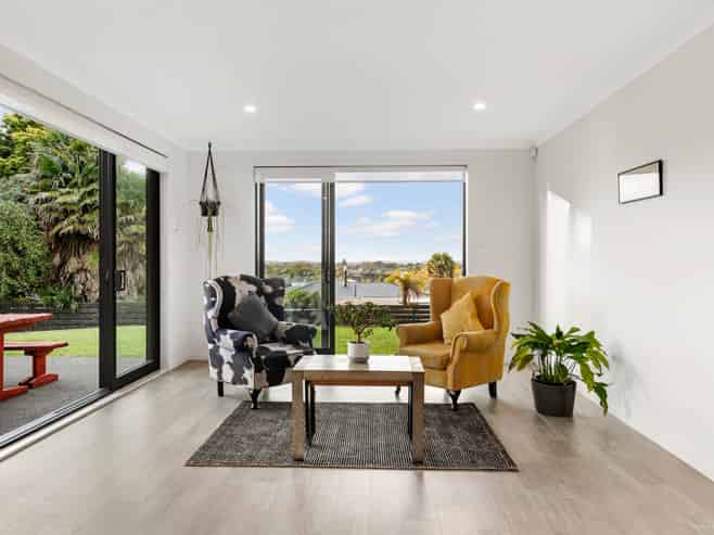 6 Stonedale Drive, Pukekohe