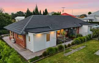 2/3A First Avenue, Devonport