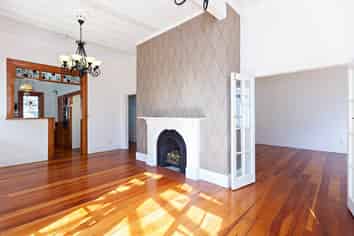 12 Grand View Road, Remuera