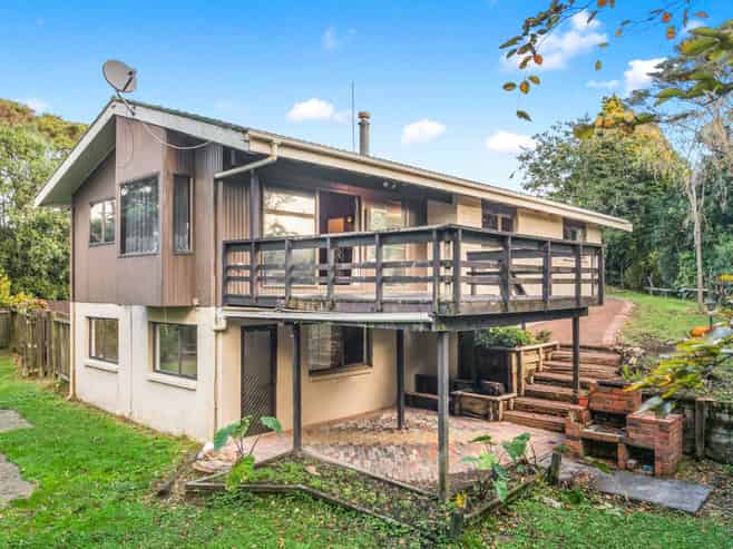 8 Iberia Place, Lynfield
