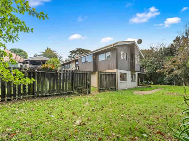 8 Iberia Place, Lynfield