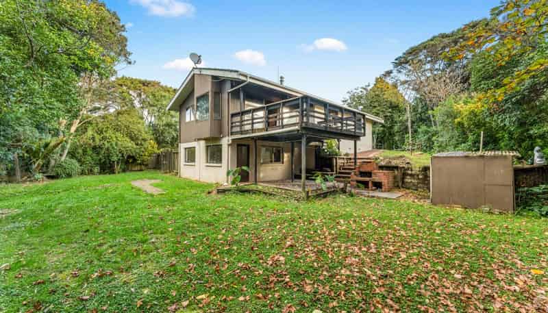 8 Iberia Place, Lynfield