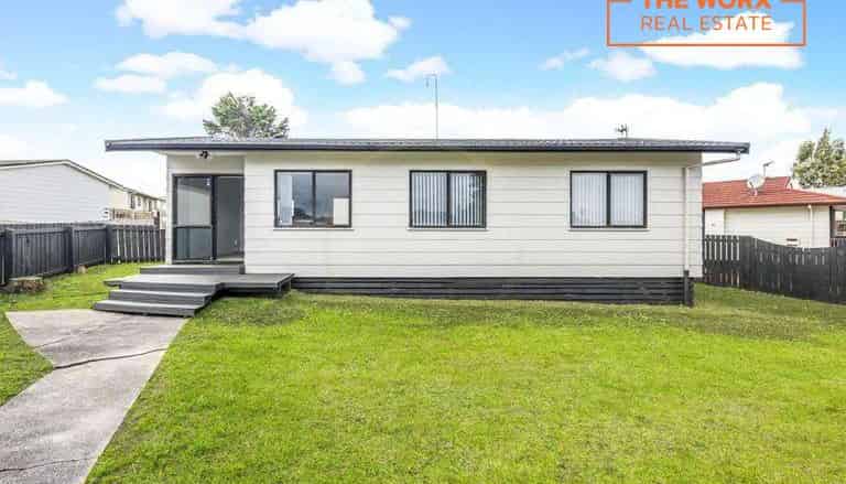 2/114 Finlayson Avenue, Clendon Park