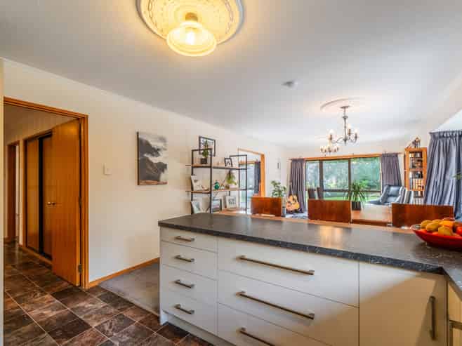 110 Ariki Avenue, Otatara