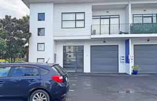 GROUND FLOOR WAREHOUSE FOR SUBLEASE
