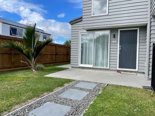 1/53 Lake Crescent, Hamilton Lake