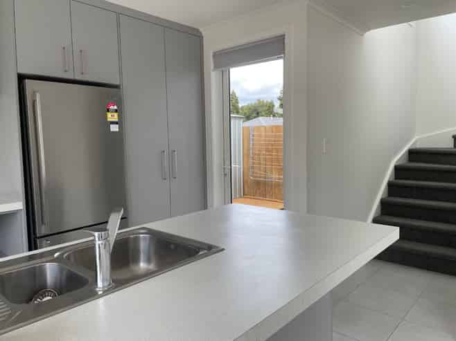 1/53 Lake Crescent, Hamilton Lake