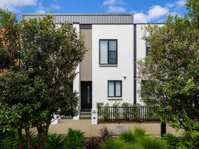 51/666B Great South Road, Ellerslie