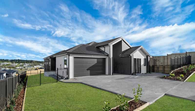 2E Karaka Road, Beachlands