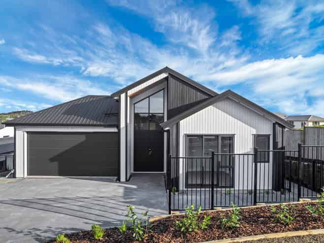 2E Karaka Road, Beachlands