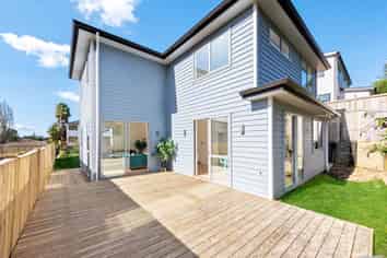 27 Armstrong Place, New Lynn