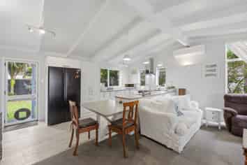 100 Torkar Road, Clarks Beach
