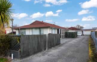 1/71 Hills Road, Edgeware