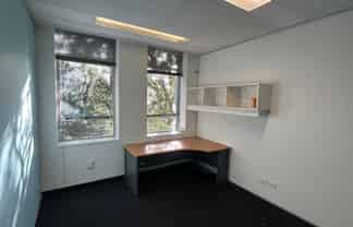 Single office - $550/mo incl electricity & wifi