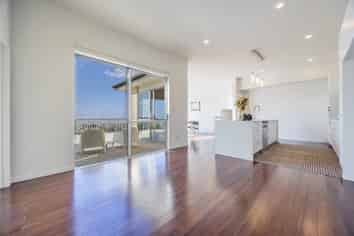 2 Myra G Place, Stanmore Bay