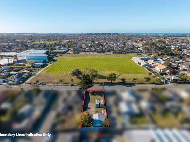 90 & 90a Shortland Street, Wainoni