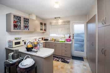 3/71 Hills Road, Edgeware